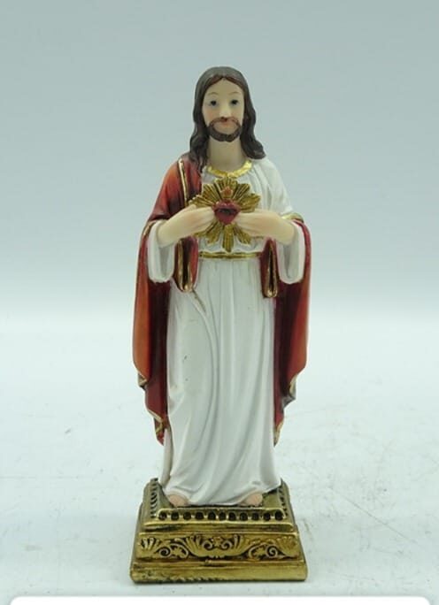 Statue Of Sacred Heart